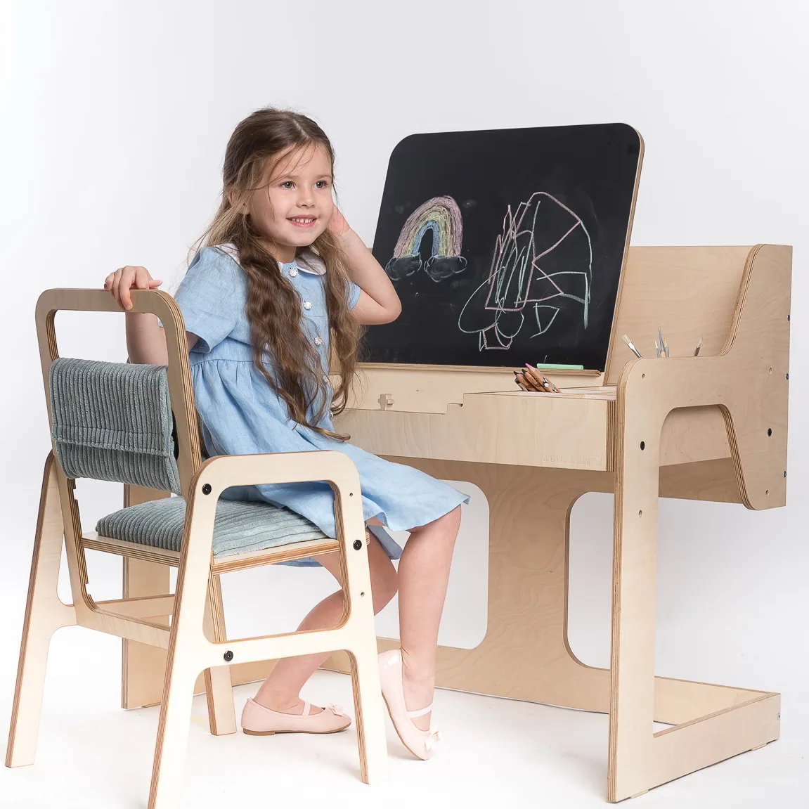 Adjustable Children Montessori Table and Chair set LUULA