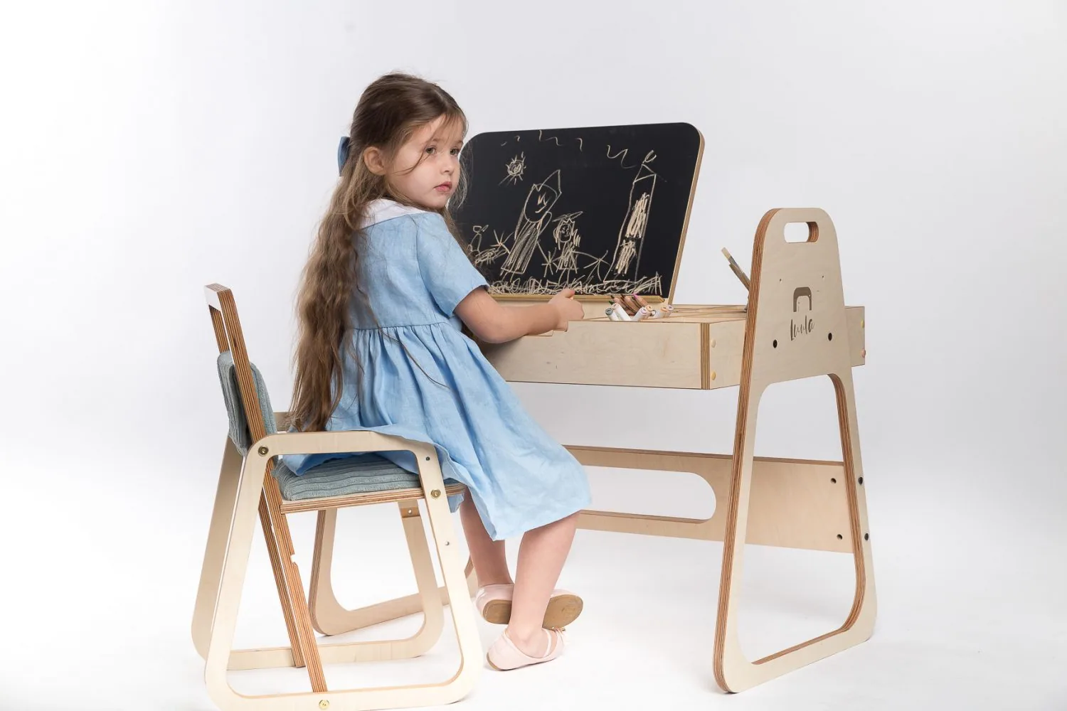 Adjustable Art Table and Chair Set Julle